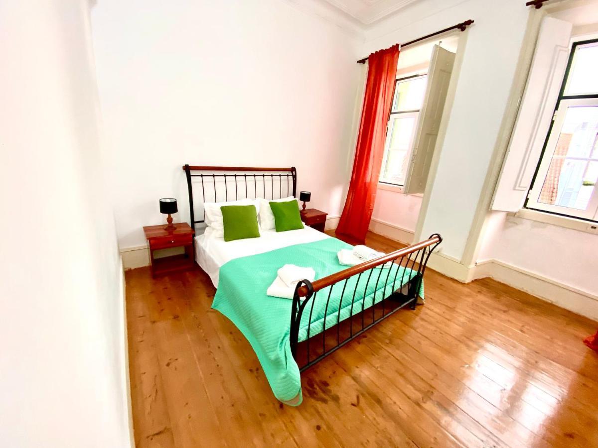 Artdeco Chiado 4 - Large Comfortable Double Room With Shared Bathroom Lisboa Dış mekan fotoğraf